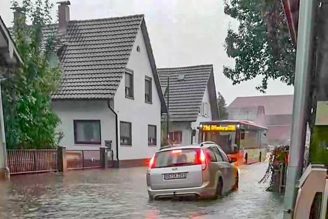 Starkregen lsst in der Ortenau die Keller volllaufen und berflutet die Straen