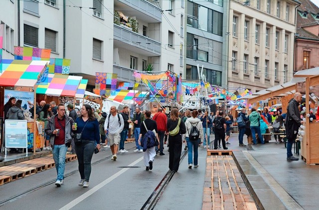 Trotz regnerischen Auftakts war das Ba...tival schon am Donnerstag gut besucht.  | Foto: Annette Mahro