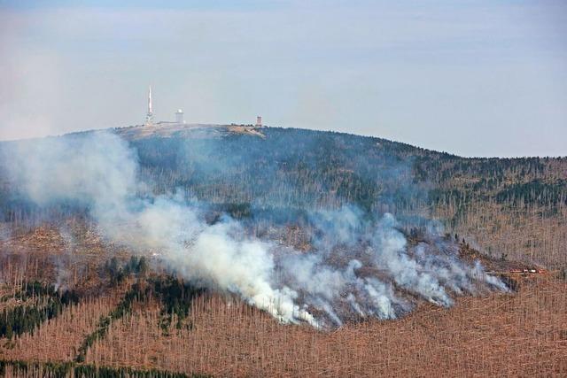 Waldbrand am Brocken im Harz breitet sich weiter aus