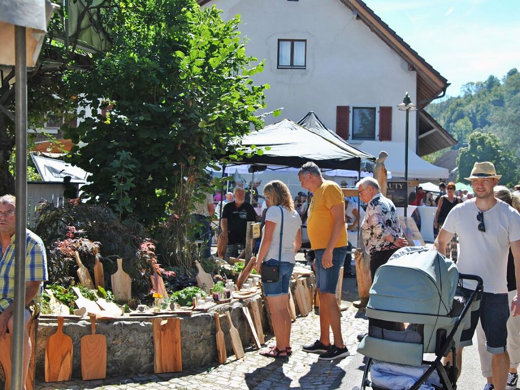 Gutes Wetter, gutes Essen und gute Musik gab es beim Enkendorfmarkt.