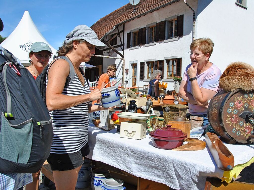 Gutes Wetter, gutes Essen und gute Musik gab es beim Enkendorfmarkt.