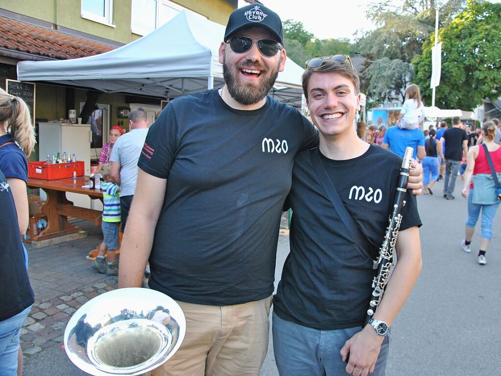 Gutes Wetter, gutes Essen und gute Musik gab es beim Enkendorfmarkt.