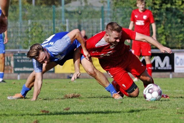 SV Weil gewinnt dank "Papa" Sthr das Derby  gegen den TuS Binzen