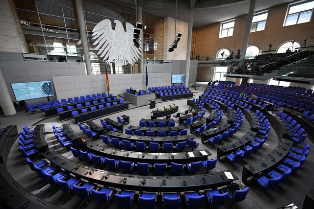 Der Bundestag kehrt mit der traditione... Sommerpause zur&uuml;ck. (Archivbild)  | Foto: Bernd von Jutrczenka/dpa