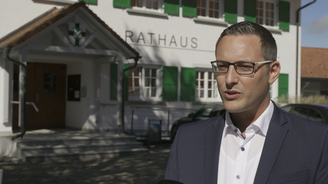 Dutzende St&ouml;rche im Ortsteil Mind...;rgermeister zu schaffen (Archivbild).  | Foto: David Pichler/dpa