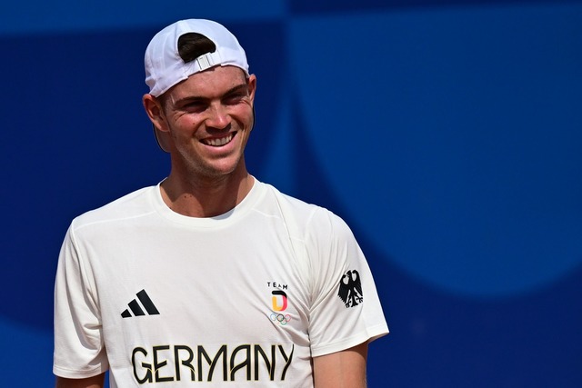 Bei den Olympischen Spielen in Frankre...Einsatz wie nun im Davis Cup in China.  | Foto: Sina Schuldt/dpa