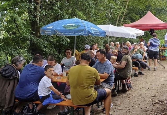 Gute Laune bei schlechtem Wetter. Die ... lieen sich ihren Spa nicht nehmen.   | Foto: Werner Schnabl