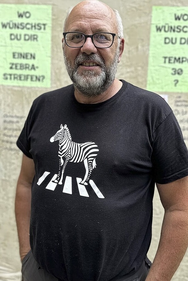 Ralph Frhlich kmpft fr mehr Zebrast...ischen Stellen der Weingartenstrae.    | Foto: Helmut Seller