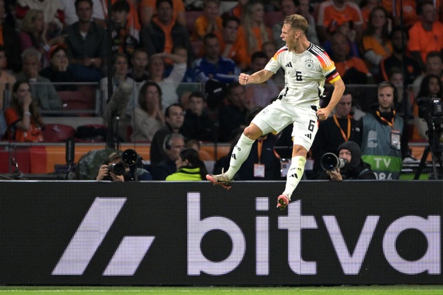 Joshua Kimmich trifft erstmals als DFB-Kapit&auml;n.  | Foto: Federico Gambarini/dpa