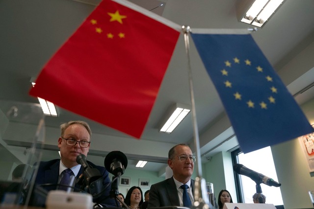 Die EU-Handelskammer in China fordert ...tatt diese nur zuzusagen. (Archivbild)  | Foto: Ng Han Guan/AP/dpa