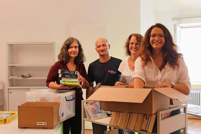 Mit der Sanierung des Fubodens beginnt fr die Lffinger Stadtbibliothek ein neues Kapitel