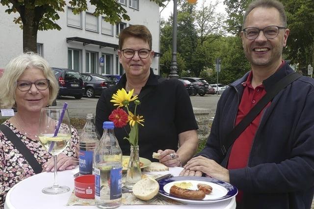 Freude ber fertige Arbeiten an der Tiengener Kirche