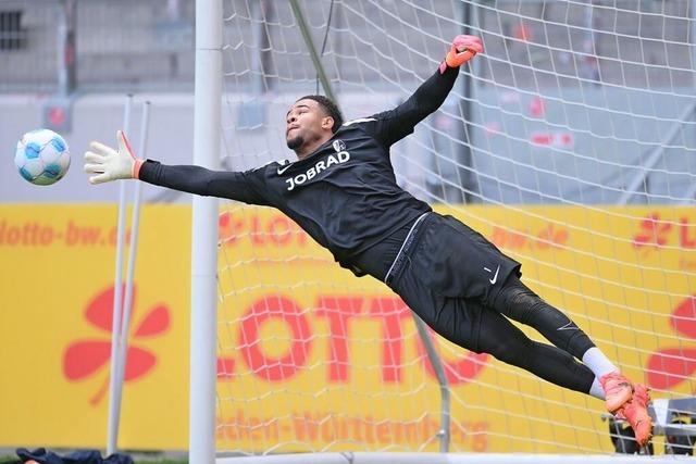 "Noah wird spielen": SC-Freiburg-Torhter Noah Atubolu kehrt gegen Bochum zurck ins Tor