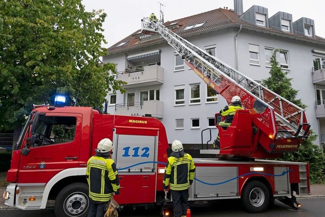 Zugang zu einer Dachgeschosswohnung an...t ein Heimrauchmelder ausgelst hatte.  | Foto: Volker Mnch