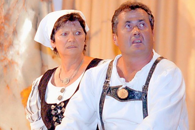 Gisela Griesbaum 2008 im &#8222;Wilhelm Tell&#8220; (mit Arnold Schulthei)  | Foto: Heidi Foessel