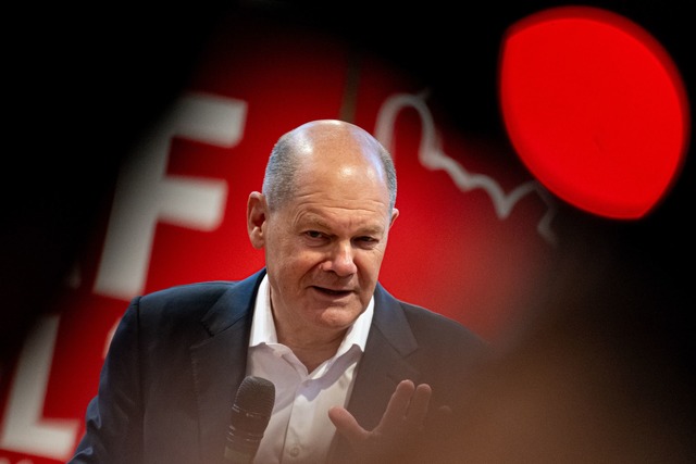 Kanzler Scholz betont, dass man sich b... europ&auml;isches Recht halten werde.  | Foto: Fabian Sommer/dpa