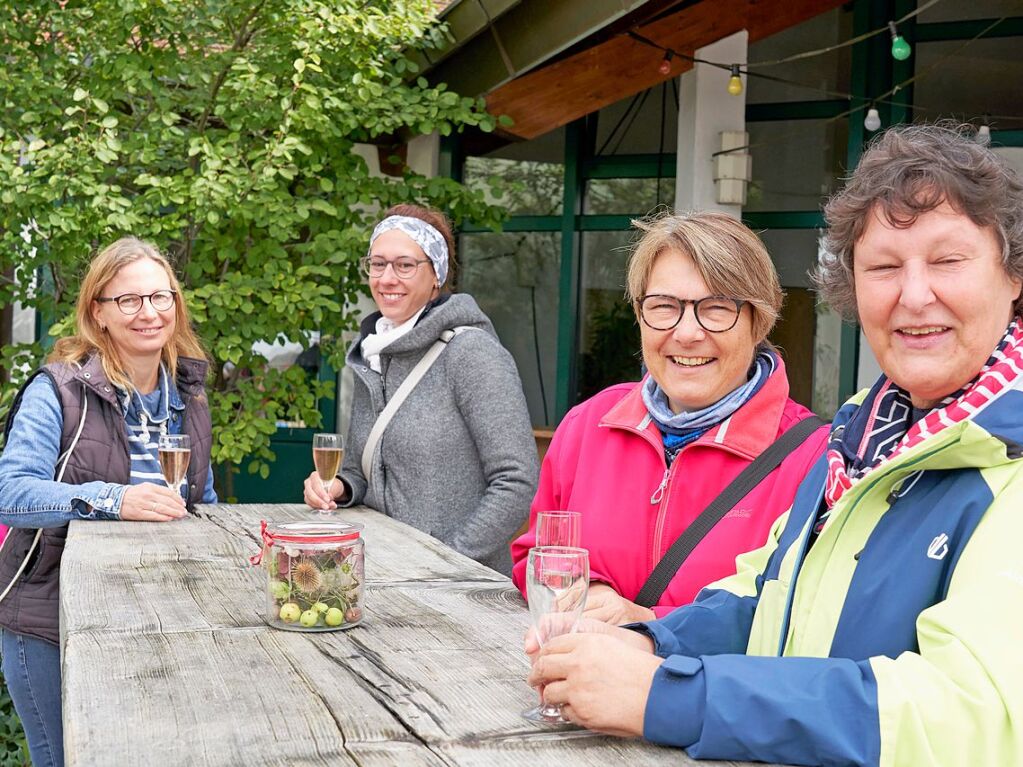 Eindrcke vom Wochenende, am Montag gibt es ab 15 Uhr den Seniorenmittag mit Kaffee und Kuchen, ab 18 Uhr spielen die Fidelen Breisgauer. Damit sich alle wohlfhlen, ist das halbe – oder eher ganze – Dorf auf den Beinen.