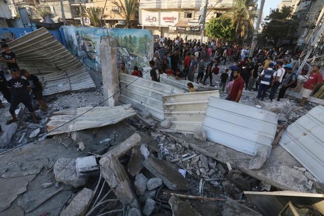 Newsblog: Israels Armee greift ehemaliges Schulgebude in Gaza an