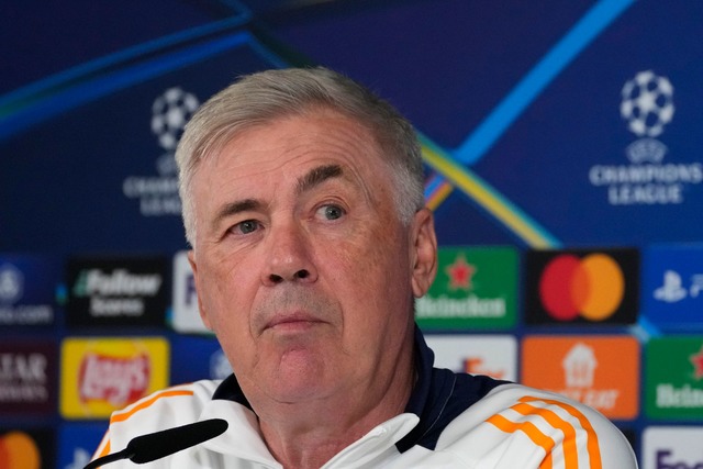 Reals Trainer Carlo Ancelotti verspricht ein unterhaltsames Spiel.  | Foto: Paul White/AP/dpa