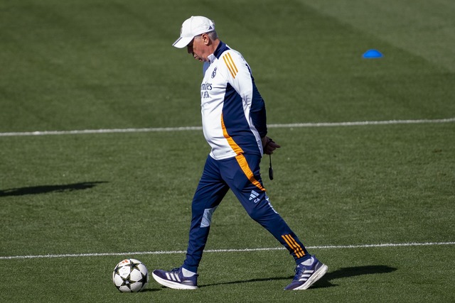 Carlo Ancelotti hofft auf einen Sieg zum Start der K&ouml;nigsklasse.  | Foto: Alberto Gardin/Ipa Sport/IPA via ZUMA Press/dpa