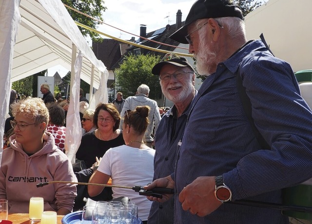 &#8222;Sauser Man&#8220; Gustav Wallis...r Nachschub an neuem Wein nie ausging.  | Foto: Herbert Frey