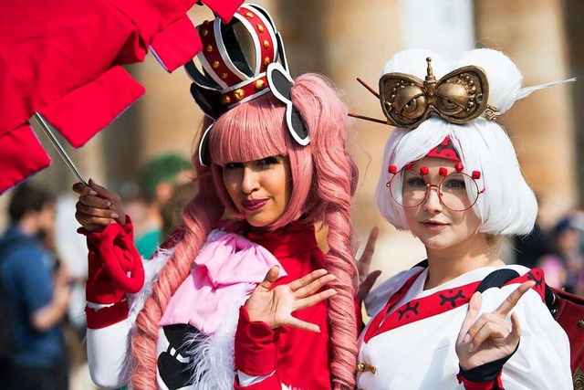 Manga-Fans auf einer Messe in Basel  | Foto: Swen Pfrtner