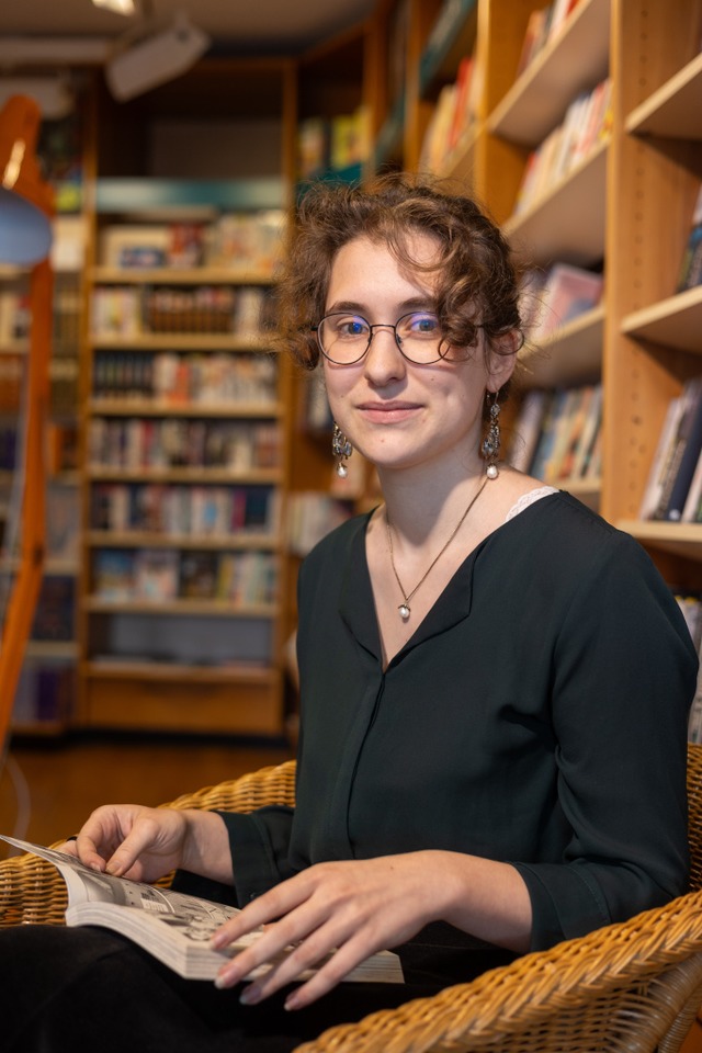 Caroline Frauenlob in der Waldkircher Buchhandlung  | Foto: Patrik Mller