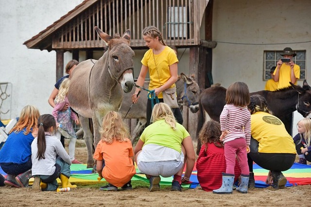 Fr Kinder ist das Eselfest jedes Jahr ein Erlebnis (Archibild von 2021)  | Foto: Thomas Kunz