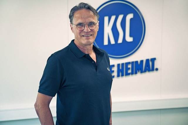 KSC-Legende Edgar Schmitt kommt zur Au...nd  Offenburg von 13.15 bis 13.45 Uhr.  | Foto: Karlsruher SC