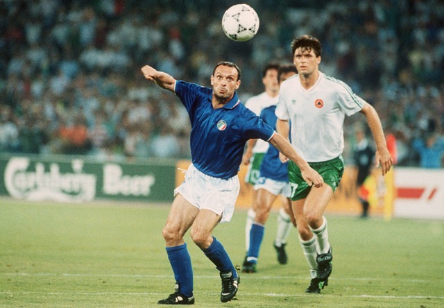 Mit 59 Jahren an Krebs gestorben: Italiens WM-Held Salvatore Schillaci.  | Foto: dpa