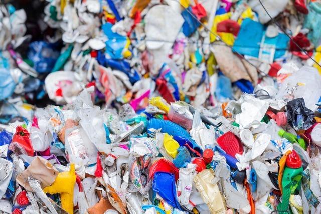 Warnung vor Betrug mitRecycling von Plastik