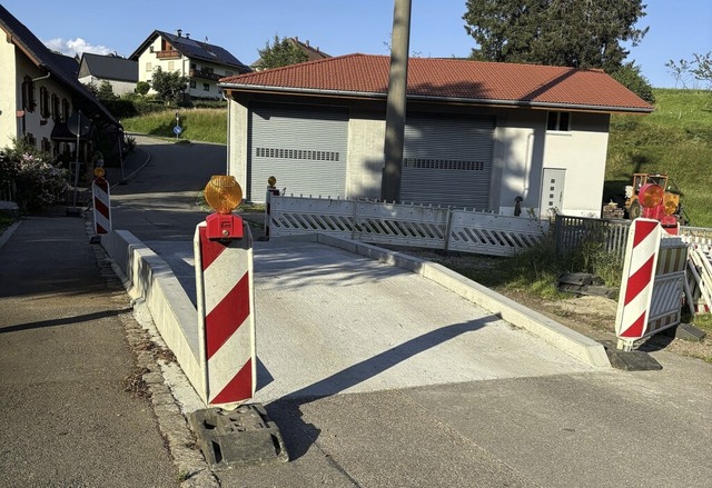 Die Brcke sorgt weiter fr Unmut.   | Foto: Leni Meder