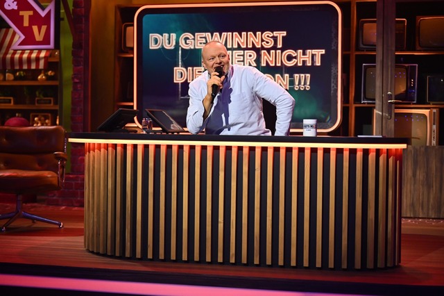 Lange nicht mehr gesehen: Stefan Raab ...iner seine neue Show pr&auml;sentiert.  | Foto: Julia Feldhagen/Raab Entertainment/RTL/dpa