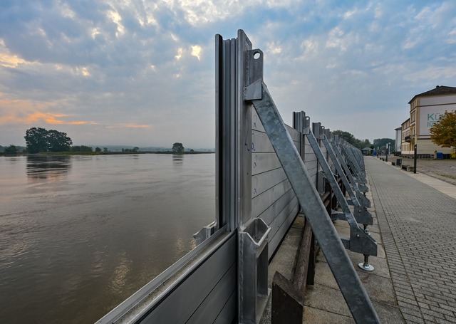 Brandenburg r&uuml;stet sich f&uuml;r ein m&ouml;gliches Hochwasser.  | Foto: Patrick Pleul/dpa