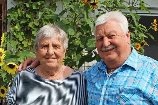 Goldene Hochzeit: Auf die Knie ging Manfred Kramer aus Bachheim erst nach der Trauung