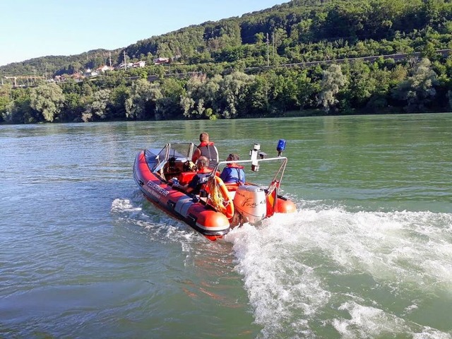 Ein Rettungsboot wie dieses der Feuerw... die Feuerwehr Schwrstadt anschaffen.  | Foto: Feuerwehr Bad Sckimngen