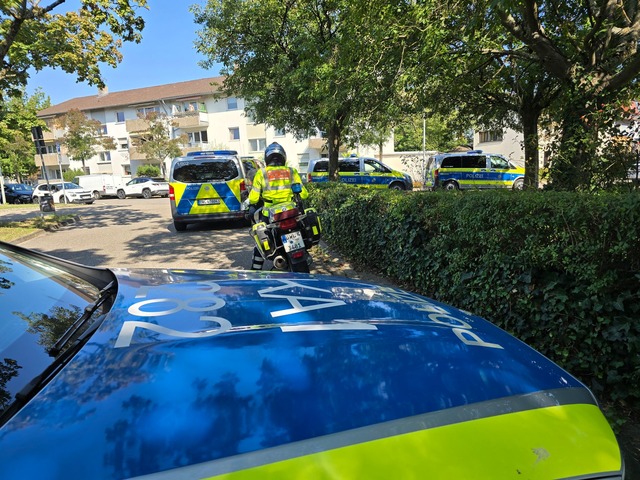 Es habe doch keine Bedrohung gegeben, ...Tag nach dem Vorfall in Karlsruhe mit.  | Foto: Thomas Riedel/dpa