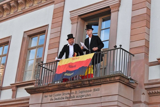 Uli und Thomas Denzer spielten die Rev...nre Gustav Struve und Markus Pflger.  | Foto: Thomas Loisl Mink