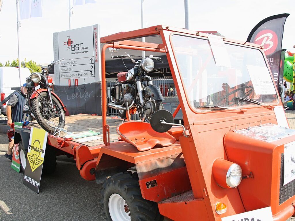 Viel alte Fahrzeugtechnik zu entdecken gab es beim Schleppertreffen.