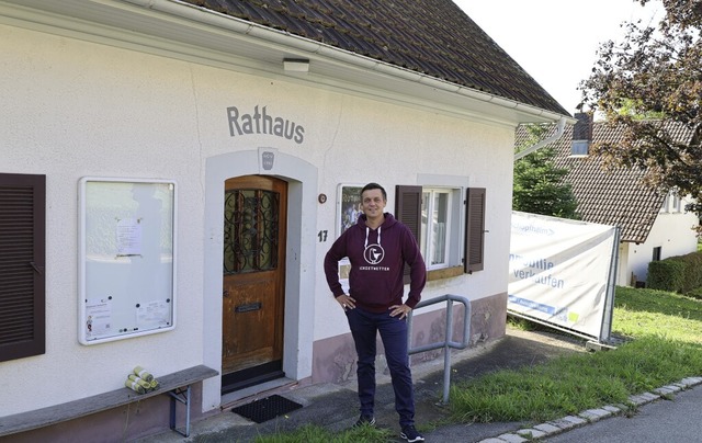 Wohnt ganz in der Nhe des Rathauses: ...er Ortsvorsteher  Sebastian Johannsen.  | Foto: Alexandra Gnzschel