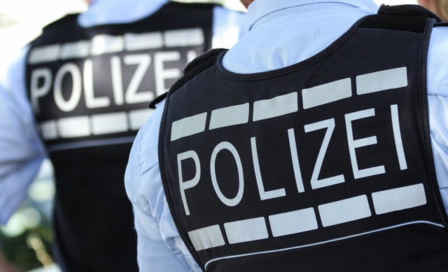 Auch Polizisten sollen besser geschtzt werden.  | Foto: Silas Stein (dpa) 