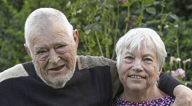 Verbunden seit 60 Jahren sind Evi und Kurt Frey aus Friesenheim  | Foto: Bettina Schaller