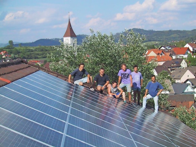 Im Juli 2004 (Foto) ging die PV-Anlage...r Grundschule Oberschopfheim ans Netz.  | Foto: privat