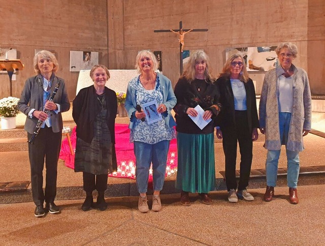 Brigitte Weigmann, Elisabeth Speer, Ul...en fr ihren Lyrikabend viel Zuspruch.  | Foto: Sonja Niederer