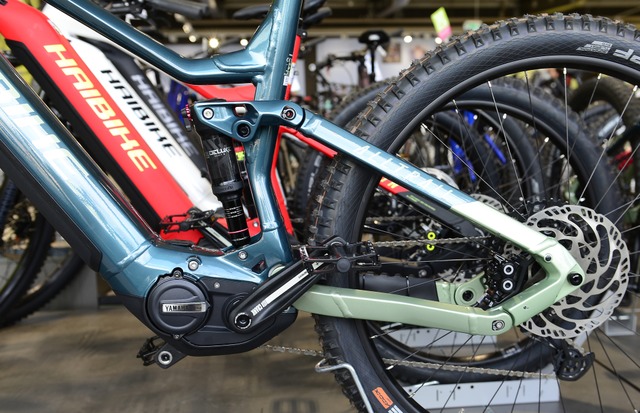 Mehrere hochwertige gestohlene E-Bikes hat die Polizei gefunden (Symbolbild).  | Foto: Ingo Schneider