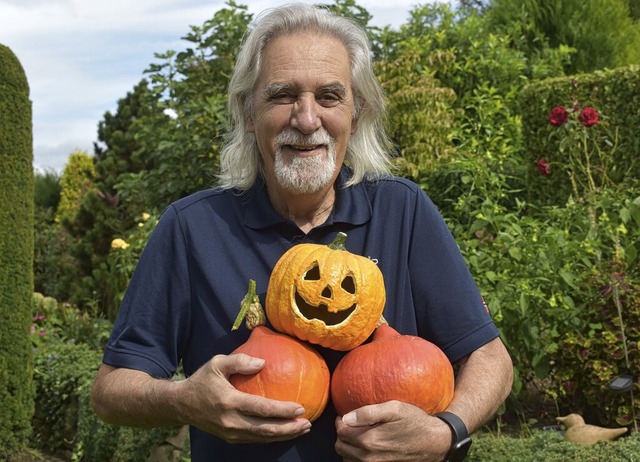 Helmut Britsch ist der Vorsitzende der Haus- und Gartenfreunde.  | Foto: Walter Holtfoth