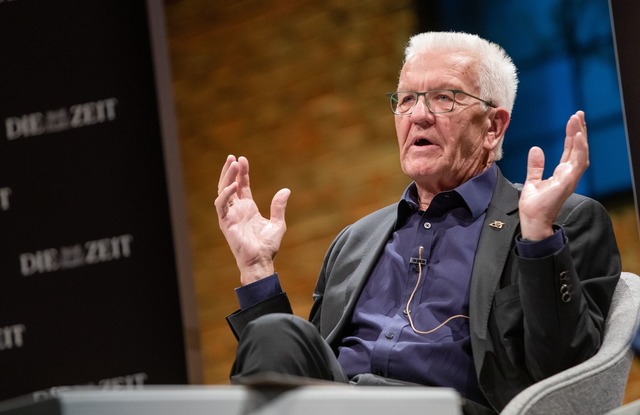 Winfried Kretschmann wird regelm&auml;...l;chste Landtagswahl f&uuml;hren wird.  | Foto: Christoph Schmidt/dpa