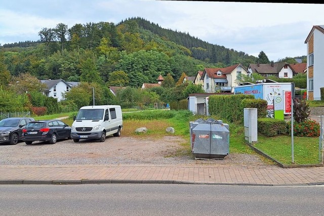 Auf diesem Platz westlich des Rathause... Ortschaftsrat Kuhbach ausgesprochen.   | Foto: Wolfgang Beck