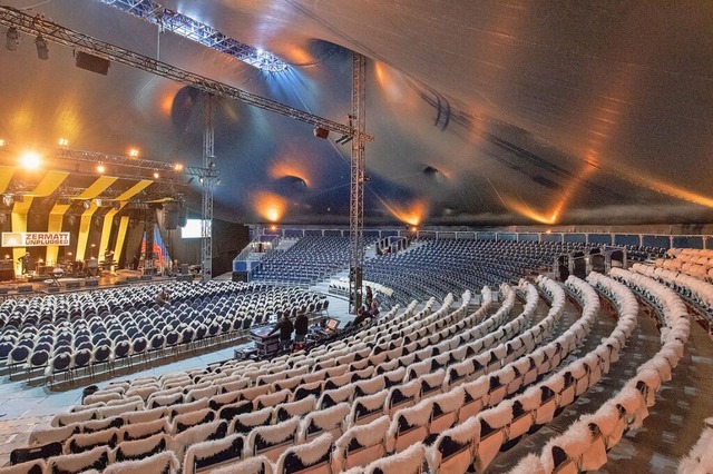 Ab jetzt ist die Tribne beim Circolo ... breitere und teils gepolsterte Sitze.  | Foto: Circus Monti