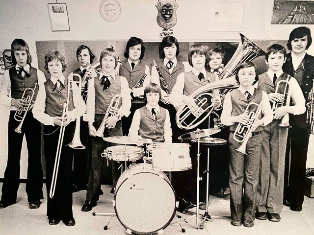 Die musikalischen Wurzeln von Anton Hi...ganz rechts ist Anton Hirzle zu sehen.  | Foto: Trachtenkapelle Birkendorf